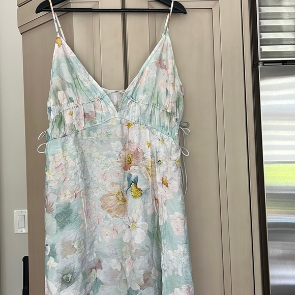 Summer dress - Picture 1 of 3